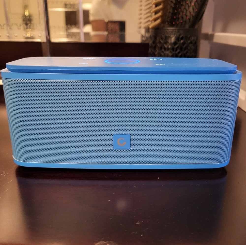 DOSS SoundBox Touch Wireless Bluetooth Speaker 12W HD Sound and Bass, IPX5